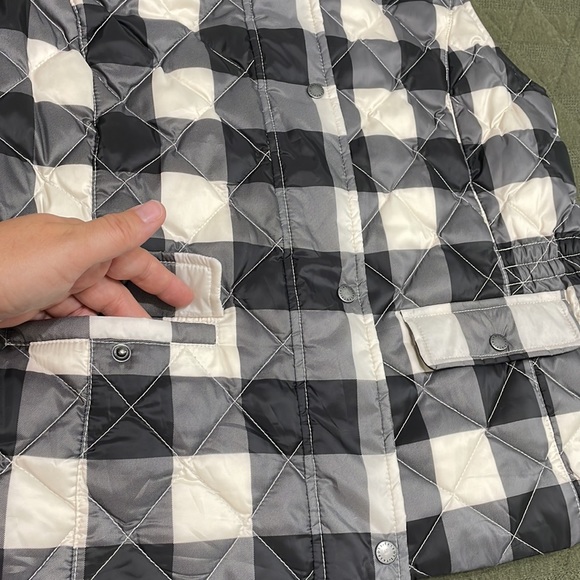 TALBOT’S  down-filled checkerboard plaid sleeveless vest size MP - Picture 12 of 12